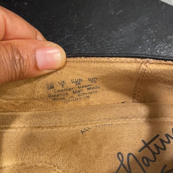 Women leather dress shoes very comfy size 8m - Picture 3 of 7